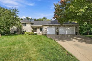 2580 Brinkhaus Street, Chaska, MN 55318