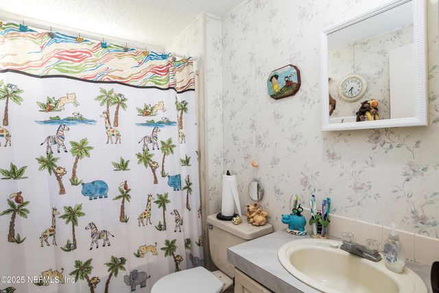 231 KNIGHT BOXX Road, Middleburg, FL 32068