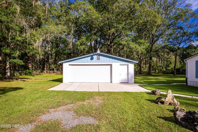 231 KNIGHT BOXX Road, Middleburg, FL 32068