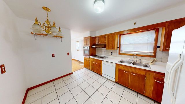 38 Birkewood Road, Huntington, WV 25705