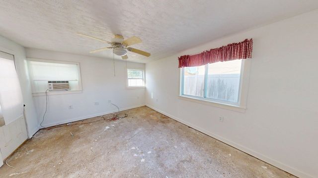 38 Birkewood Road, Huntington, WV 25705