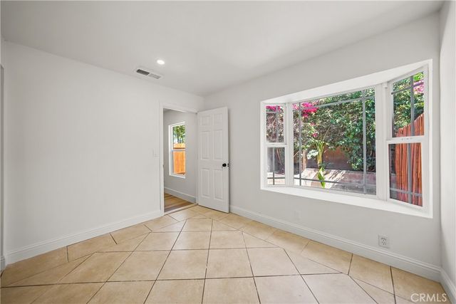 2616 Gates Place, Simi Valley, CA 93065