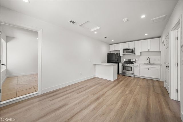 2616 Gates Place, Simi Valley, CA 93065