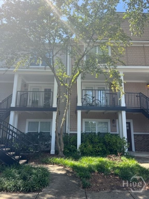 1035 Barnett Shoals Road 610, Athens, GA 30683