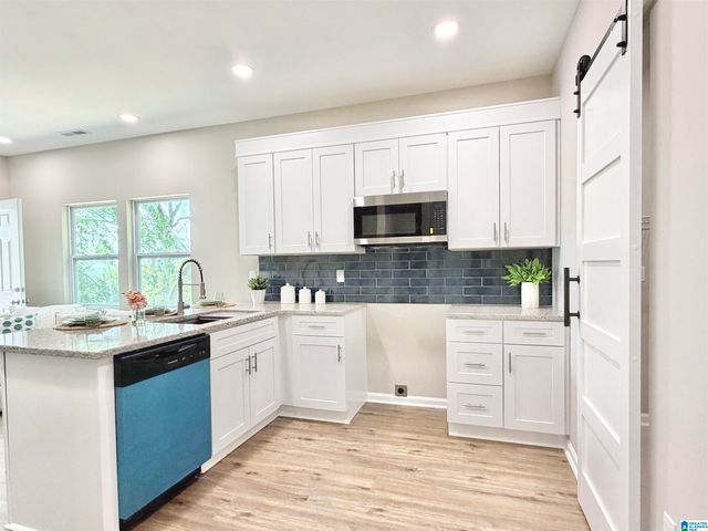 1541 30TH STREET ENSLEY, Birmingham, AL 35218
