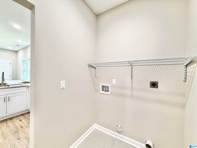 1541 30TH STREET ENSLEY, Birmingham, AL 35218