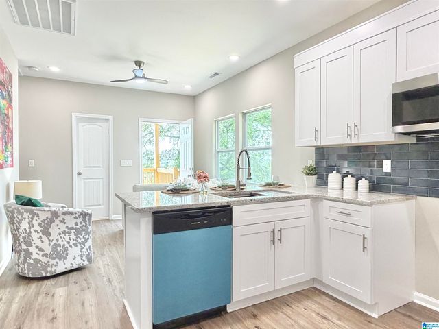 1541 30TH STREET ENSLEY, Birmingham, AL 35218