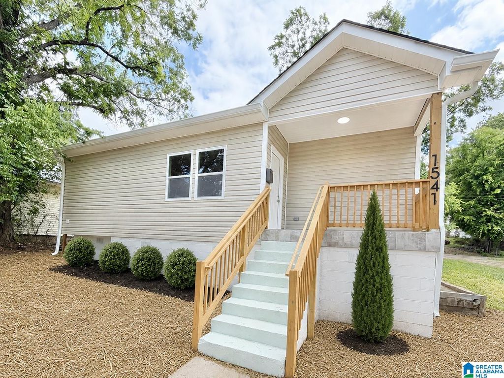 1541 30TH STREET ENSLEY, Birmingham, AL 35218