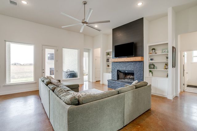 145 Overlook Drive, Aledo, TX 76008