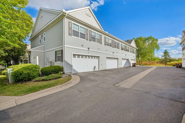 1602 Woodlynn Avenue 2, Maplewood, MN 55109