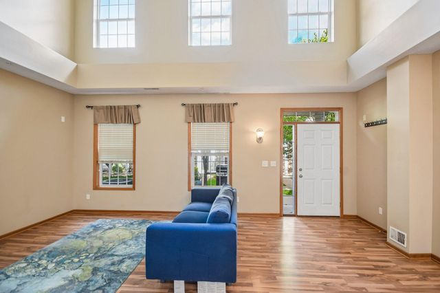 1602 Woodlynn Avenue 2, Maplewood, MN 55109