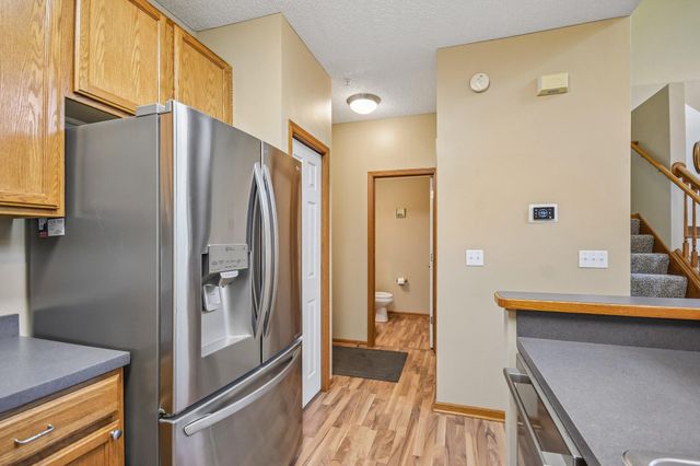 1602 Woodlynn Avenue 2, Maplewood, MN 55109