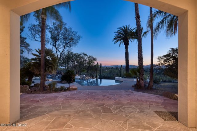 5151 N Calle Ladero, Tucson, AZ 85718