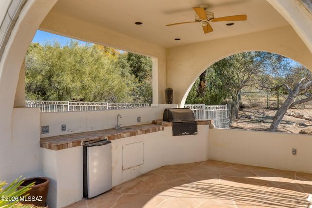 5151 N Calle Ladero, Tucson, AZ 85718