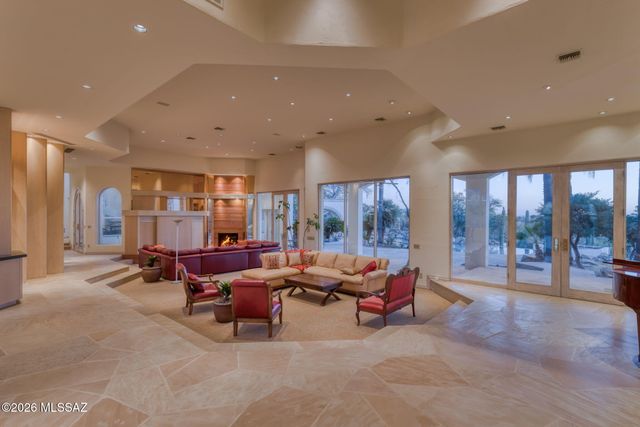 5151 N Calle Ladero, Tucson, AZ 85718