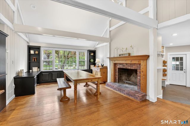 50 Fox Den Road, Simsbury, CT 06092