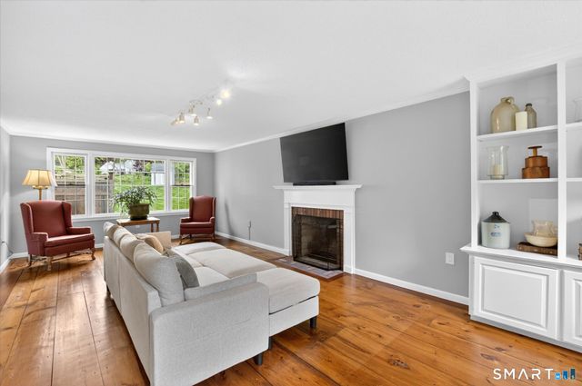 50 Fox Den Road, Simsbury, CT 06092