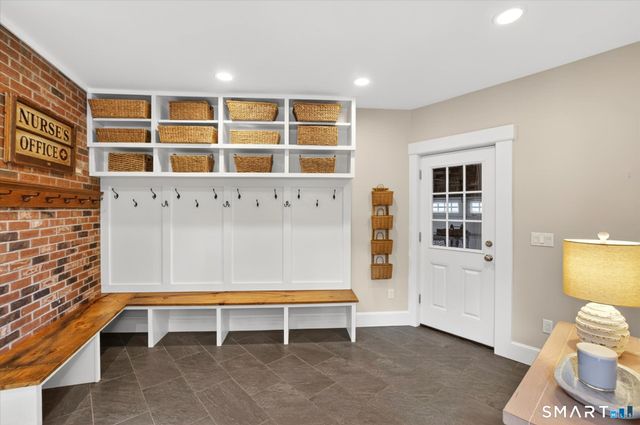 50 Fox Den Road, Simsbury, CT 06092