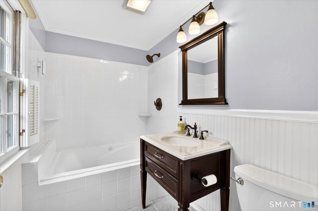 50 Fox Den Road, Simsbury, CT 06092