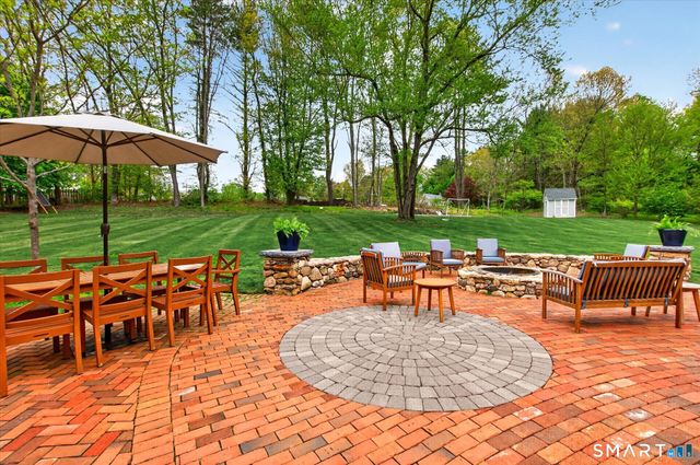 50 Fox Den Road, Simsbury, CT 06092