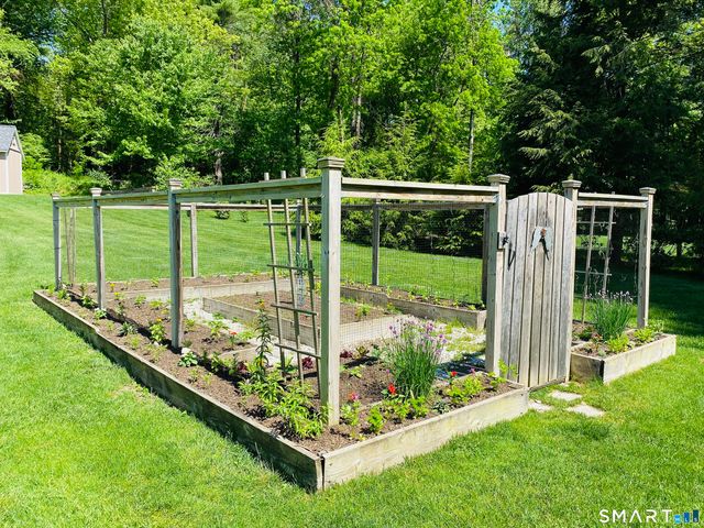50 Fox Den Road, Simsbury, CT 06092