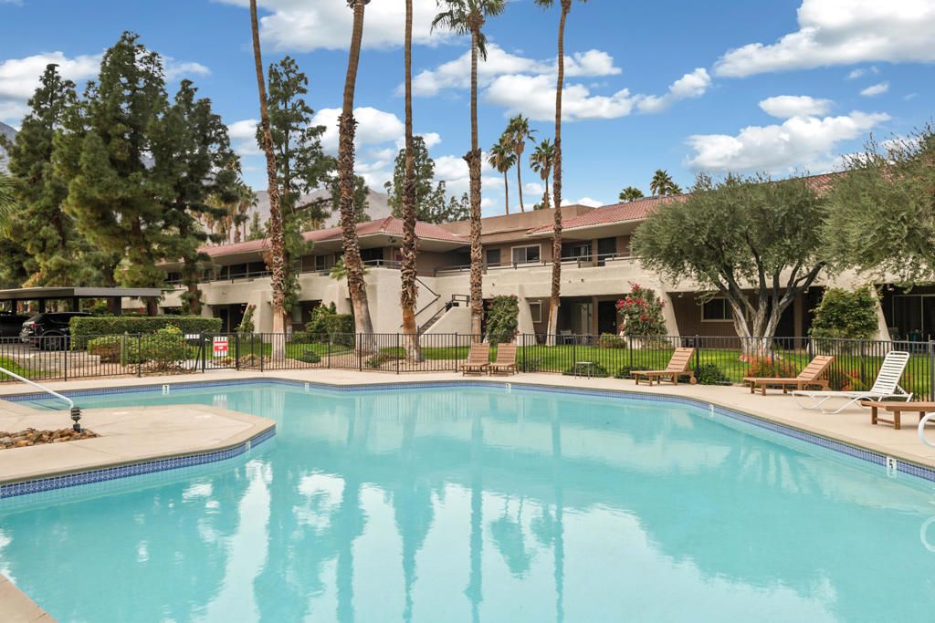Image 18 of property listing at 510 N Villa Court 107, Palm Springs, CA 92262