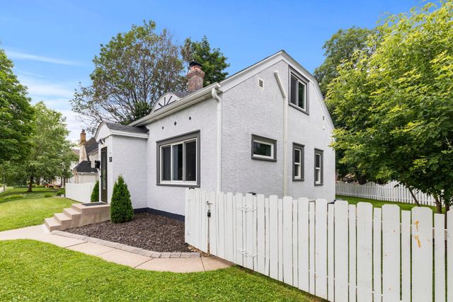 2820 Cleveland Street NE, Minneapolis, MN 55418