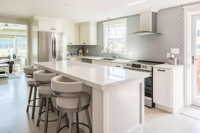 85 Farm Street, Wakefield, MA 01880