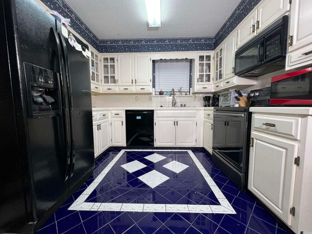 2002 Shumate Drive, Little Rock, AR 72212