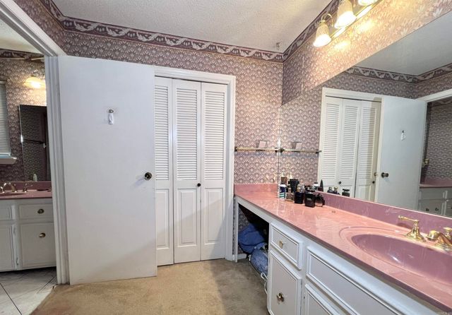 2002 Shumate Drive, Little Rock, AR 72212