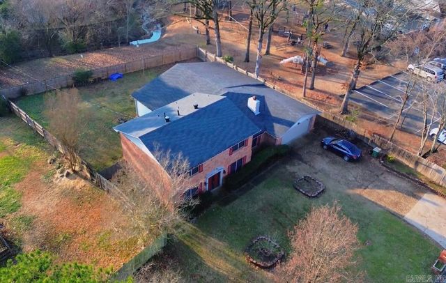 2002 Shumate Drive, Little Rock, AR 72212