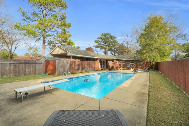 1013 HIGHPOINT Road, Montgomery, AL 36109