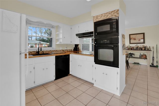 1013 HIGHPOINT Road, Montgomery, AL 36109