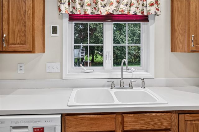 186 Paula Red Lane, Greece, NY 14626