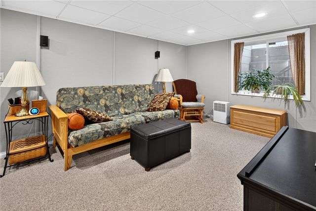 186 Paula Red Lane, Greece, NY 14626
