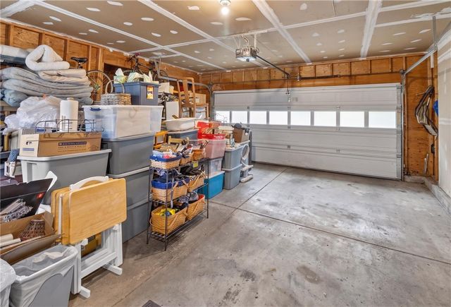 186 Paula Red Lane, Greece, NY 14626