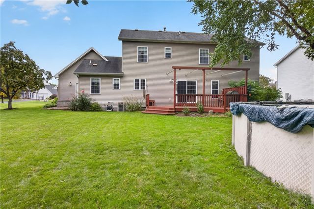 186 Paula Red Lane, Greece, NY 14626