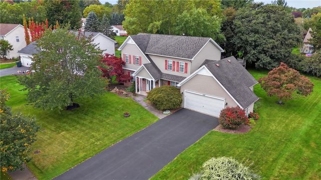 186 Paula Red Lane, Greece, NY 14626