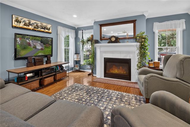 186 Paula Red Lane, Greece, NY 14626