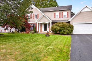186 Paula Red Lane, Greece, NY 14626