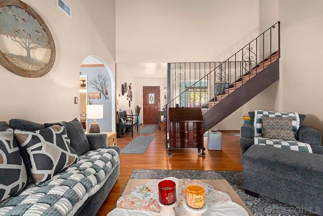 13438 Floral, Poway, CA 92064