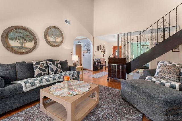 13438 Floral, Poway, CA 92064