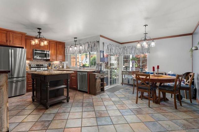 13438 Floral, Poway, CA 92064