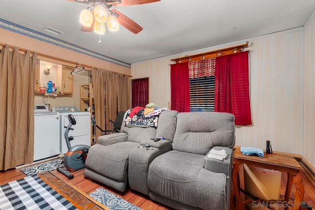 13438 Floral, Poway, CA 92064