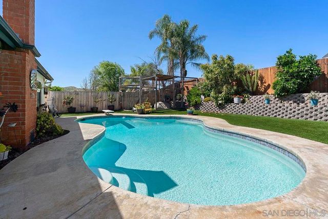 13438 Floral, Poway, CA 92064
