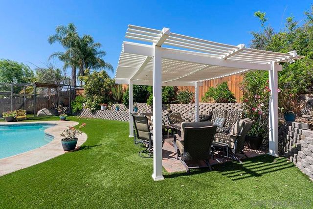 13438 Floral, Poway, CA 92064