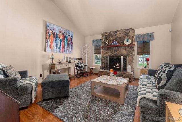 13438 Floral, Poway, CA 92064