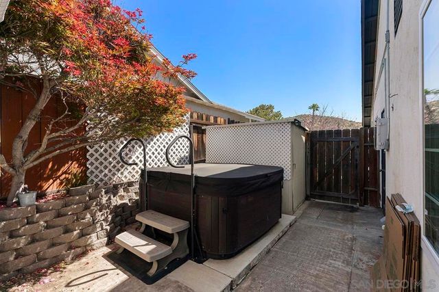 13438 Floral, Poway, CA 92064