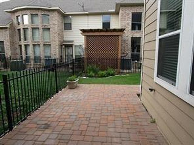 8422 Sunset Loch Drive, Spring, TX 77379