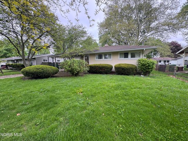1408 Bradshaw Court, Maumee, OH 43537
